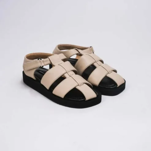 Tara Cream Sandal Wanita